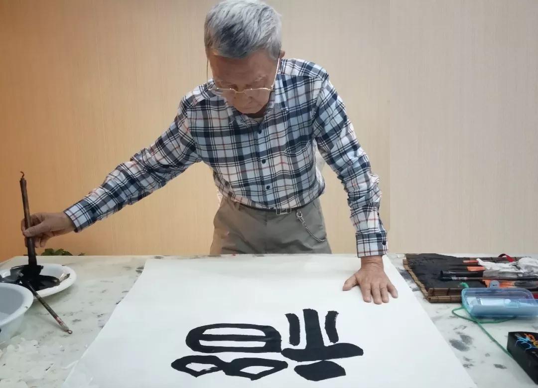 書(shū)畫(huà)大家揮毫潑墨, 傳統(tǒng)文化走進(jìn)亞太